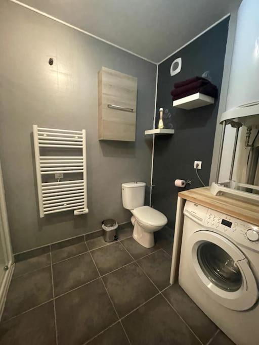 Grand Studio Avec Coin Nuit, Proche Mer Et Montagnes Roquebrune-sur Argens Luaran gambar